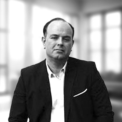 Porträttfoto på Niclas Olsson